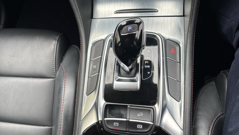 MG Hs 1.5 T-GDI Excite 5dr DCT Petrol Hatchback